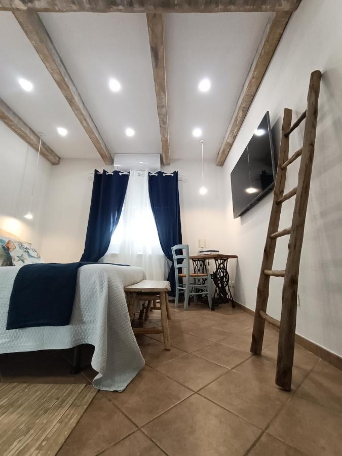 Chez Luis Apartment Империа Екстериор снимка