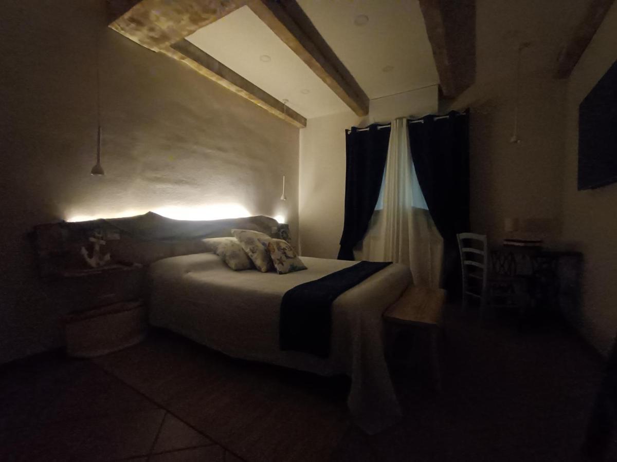 Chez Luis Apartment Империа Екстериор снимка