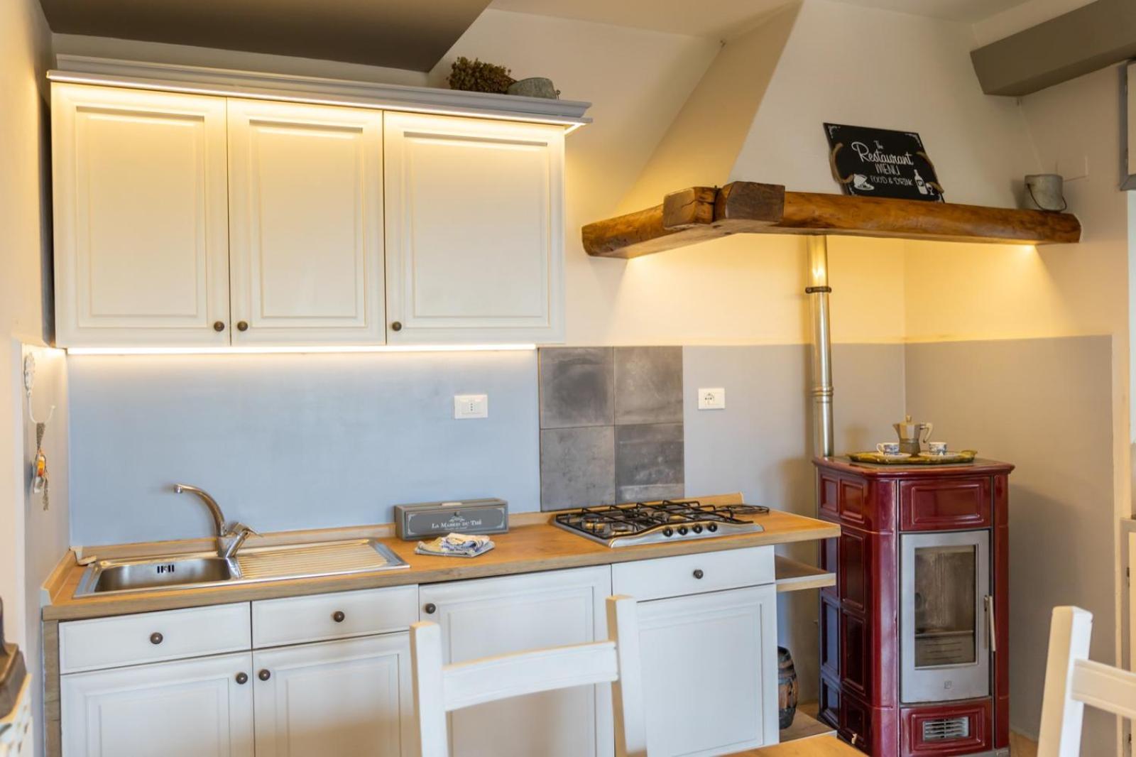 Chez Luis Apartment Империа Екстериор снимка
