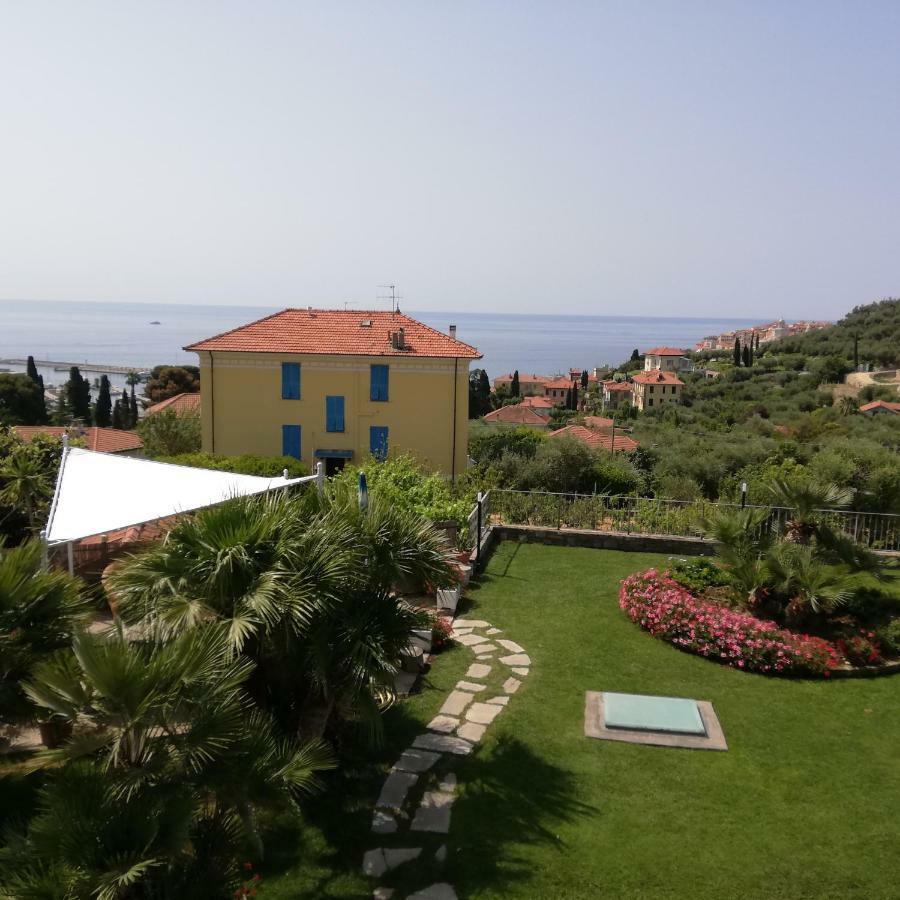 Chez Luis Apartment Империа Екстериор снимка