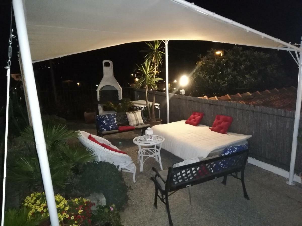 Chez Luis Apartment Империа Екстериор снимка